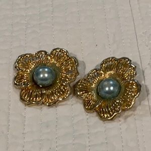 Blue Pearl vintage gold earrings